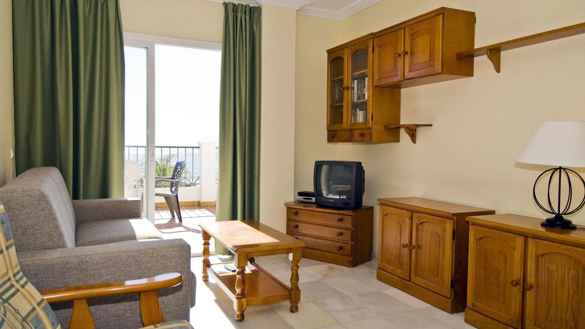 Apartamentos Hc Burriana Playa Apartment Nerja